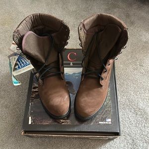 Men’s Rocky Lace-Up Waterproof Boot- Size 9.5 W